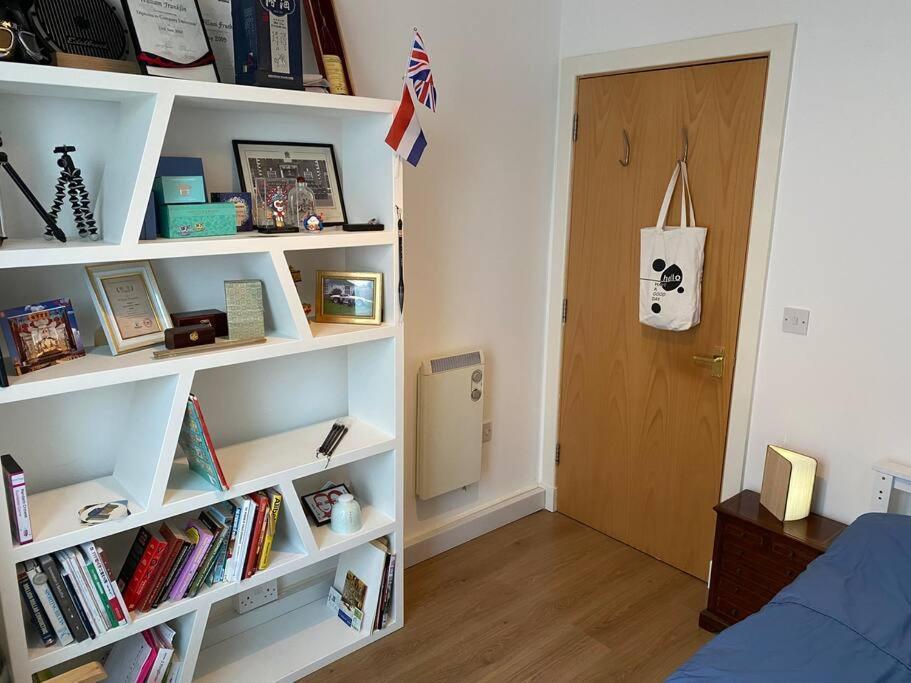 Apartment Bridge Flat - Perfect For Families London