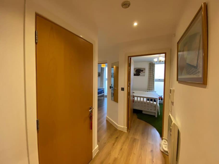 Bridge Flat - Perfect For Families Apartment