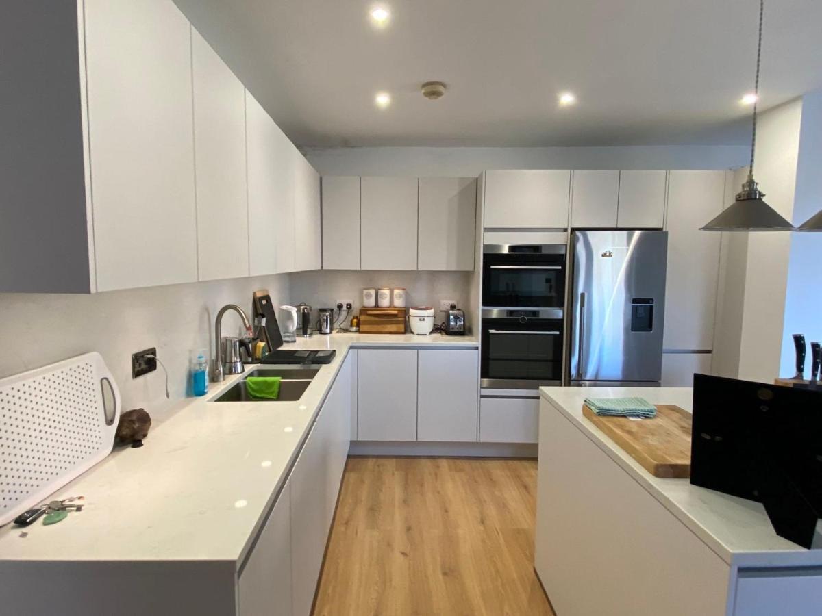 Bridge Flat - Perfect For Families London